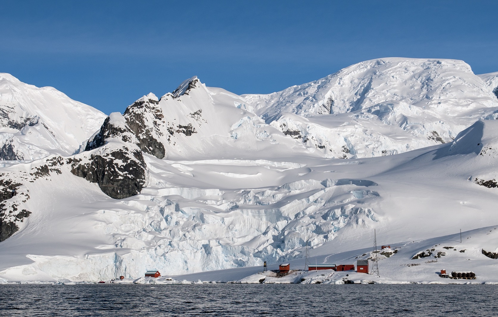 Antarctic polar station